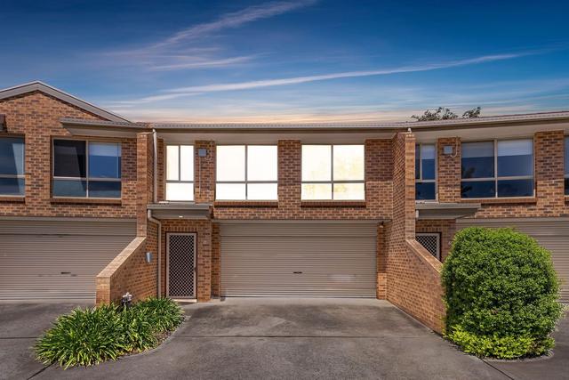 6/3 Winchester Place, NSW 2620