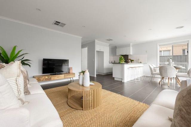 111 Mareeba Way, VIC 3064