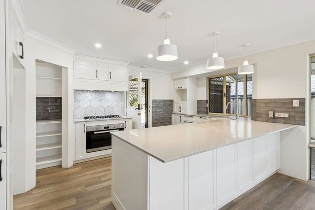 71 Manchester Drive, WA 6065