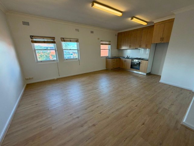 1/216 The Boulevarde, NSW 2165