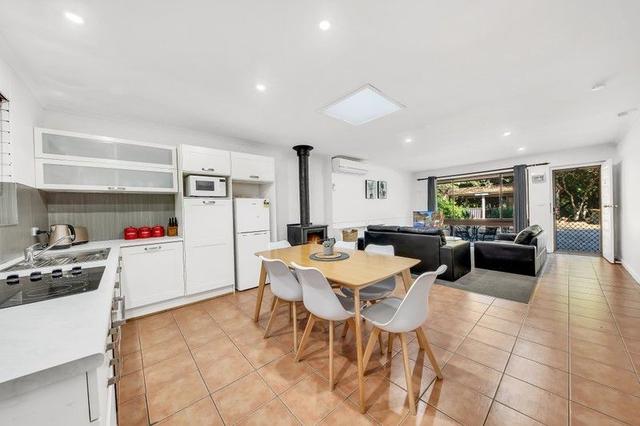2/12 Gavan Street, VIC 3741