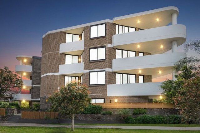 1/2 Patricia Street, NSW 2145