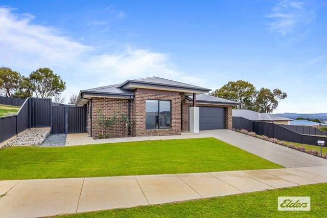 2 Omaroo Court, VIC 3377