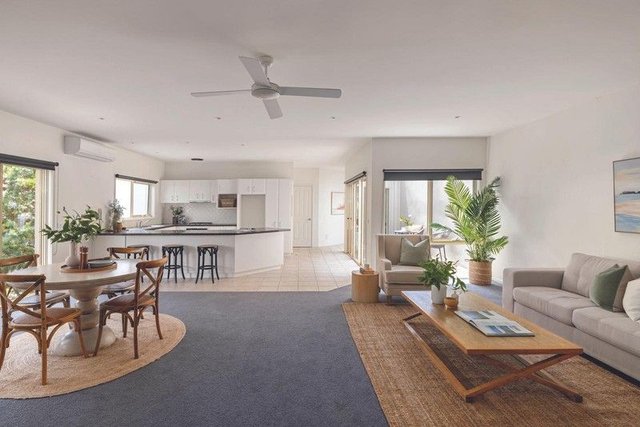 6 Dalsten Grove, VIC 3930