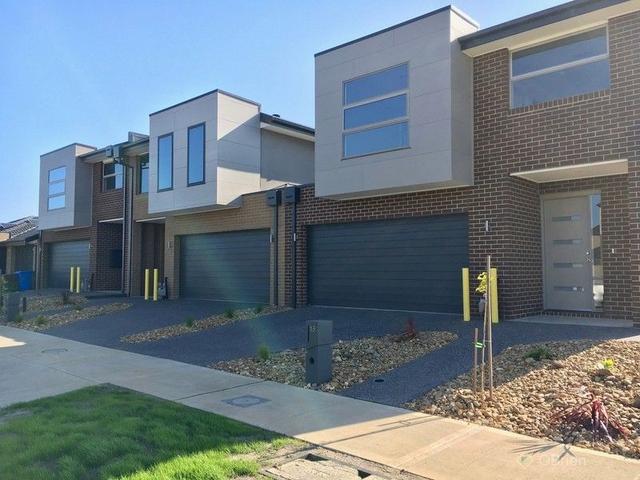 15 Dalziell Crescent, VIC 3977