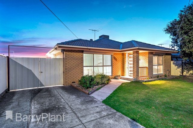 33 Clarke Avenue, VIC 3021