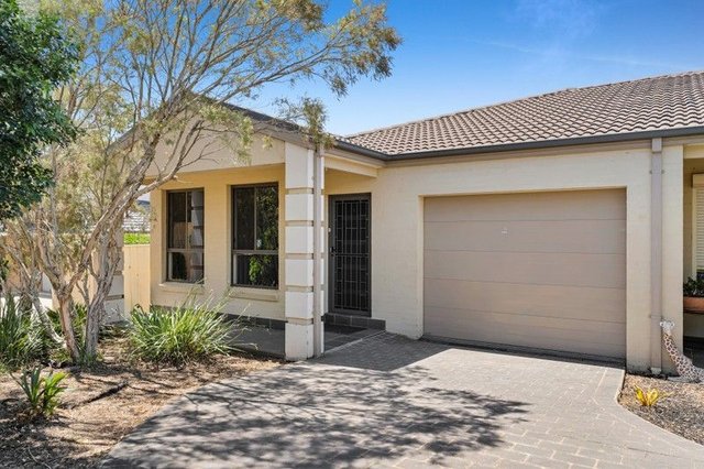 15 St Simon Close, NSW 2560