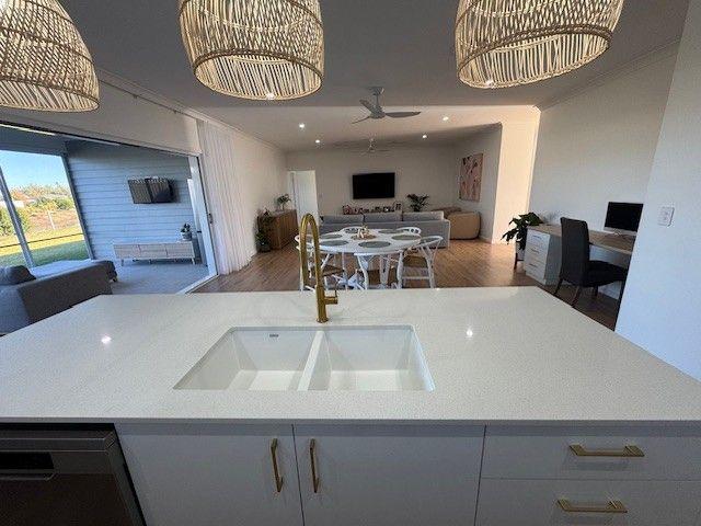 18 Billabong Dr, QLD 4390