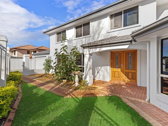 5 Outlook Place, QLD 4112