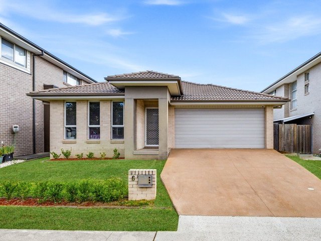 6 Walker Street, NSW 2570