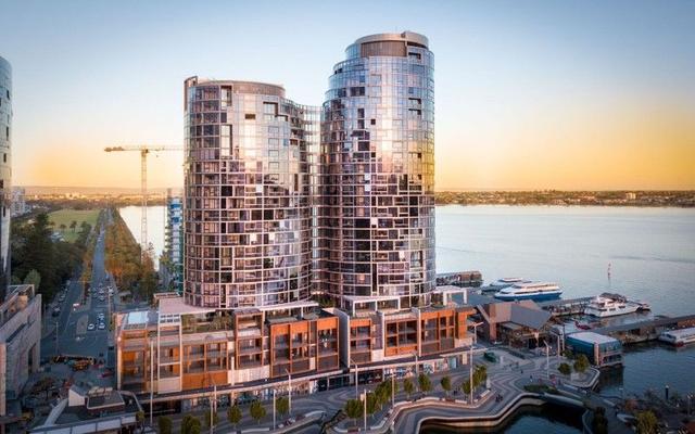 1807/11 Barrack Square, WA 6000