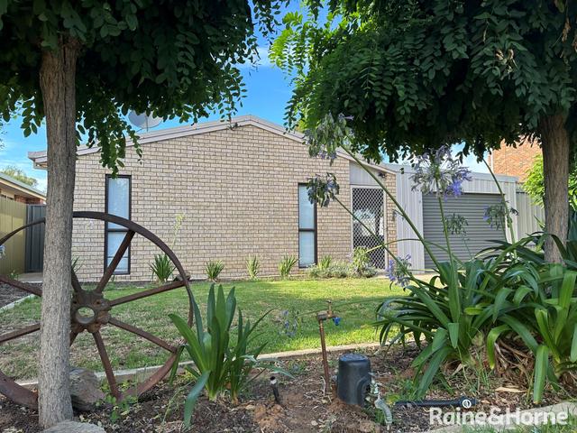 6 Hume Street, NSW 2650