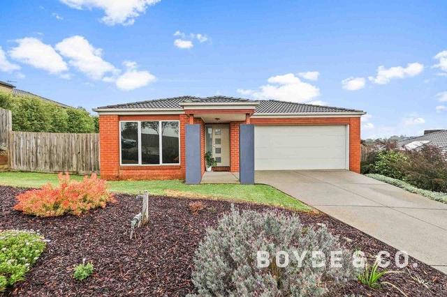 8 Sunline Street, VIC 3818