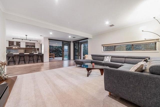 94 Sandarra Boulevard, VIC 3977