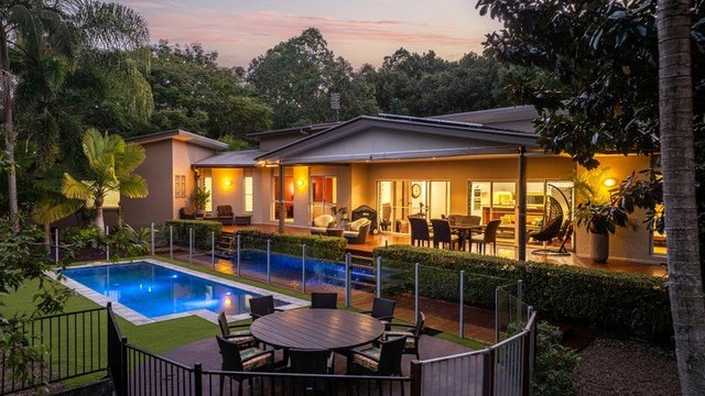 8 Mango Court, QLD 4562