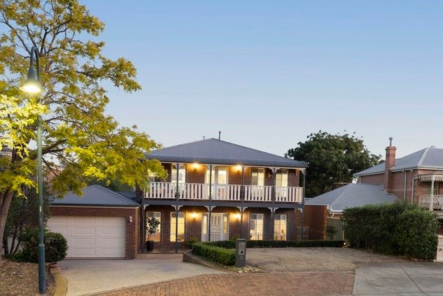 11 River Park Court, VIC 3030