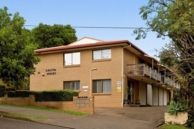 2/11 Galway Street, QLD 4120