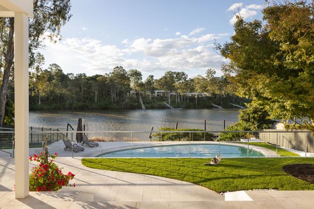 73 Mount Ommaney Drive, QLD 4074