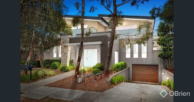 2/9 Stamford Crescent, VIC 3178