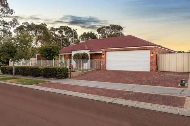 26 Friend  Terrace, WA 6171