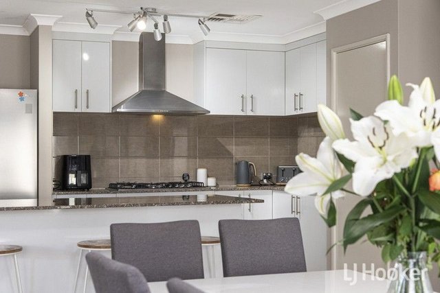 166 Badgerup Avenue, WA 6180