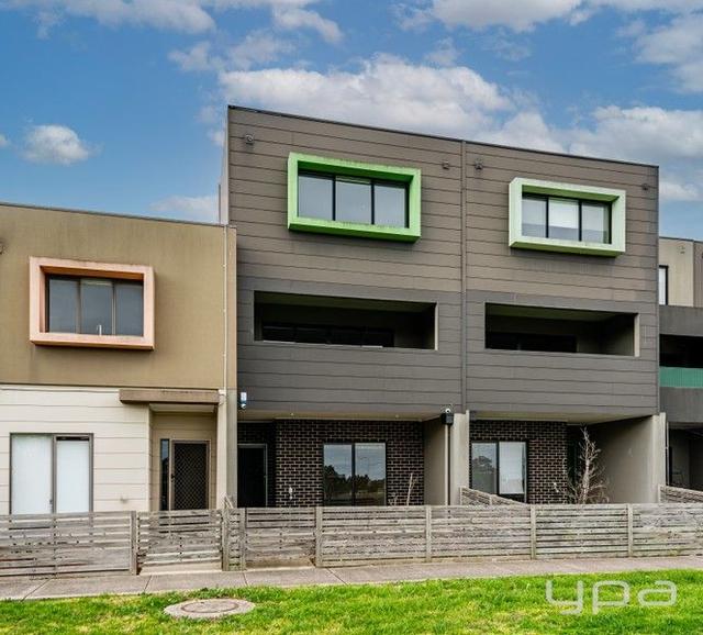 12/1-15 Beddison Road, VIC 3064