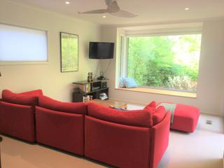 Family Room (2017-11-02)