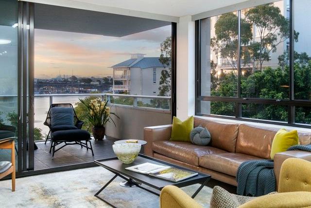 402/25 Refinery Drive, NSW 2009