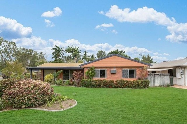 8 Winston Crescent, QLD 4817