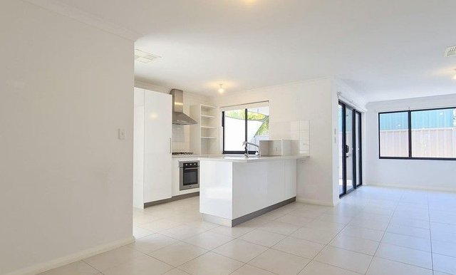 53C Doolette St, WA 6163