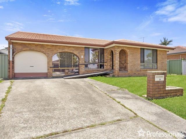 9 Razorbill St, QLD 4220