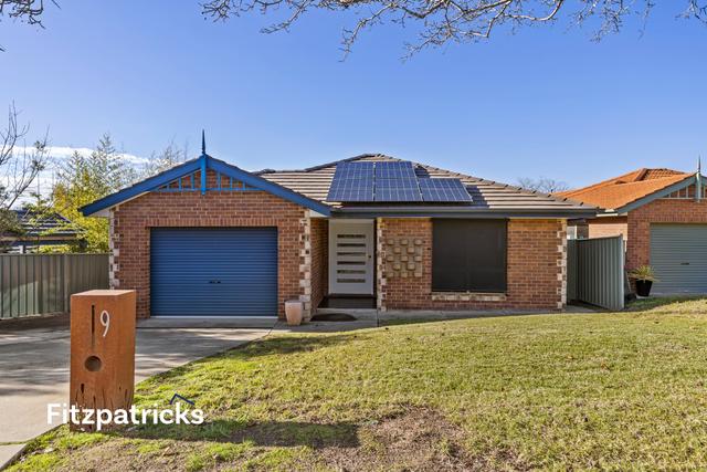 9 Osprey Place, NSW 2650