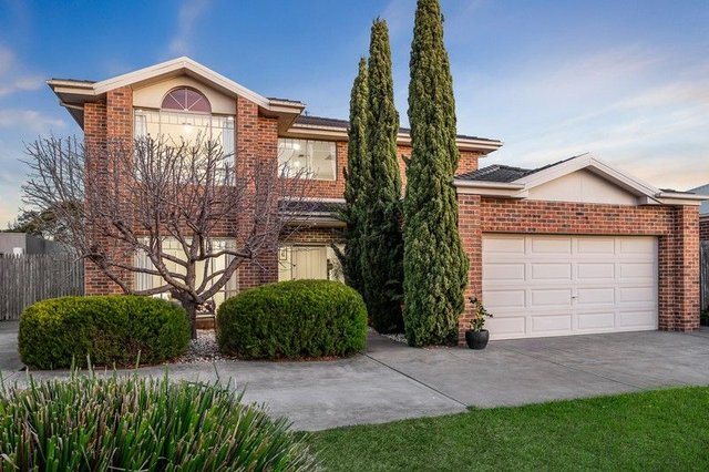48 Warranqite Crescent, VIC 3915