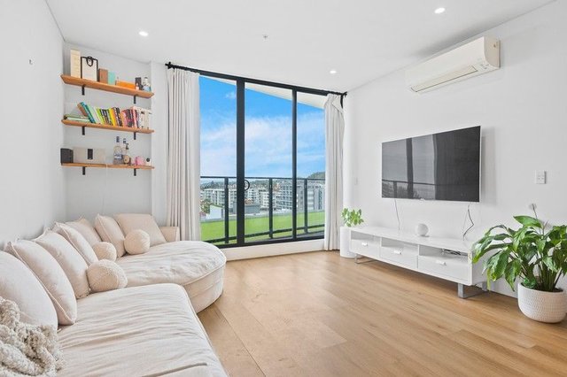 807/49 Denison Street, NSW 2500