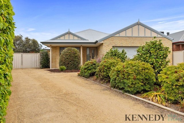 50 Steneker Crescent, VIC 3730