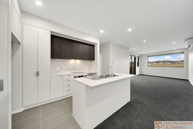 208/125 Wellsvale Drive, NSW 2620