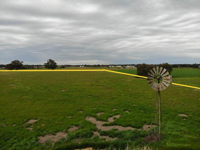 240 Whitehead Street, NSW 2646