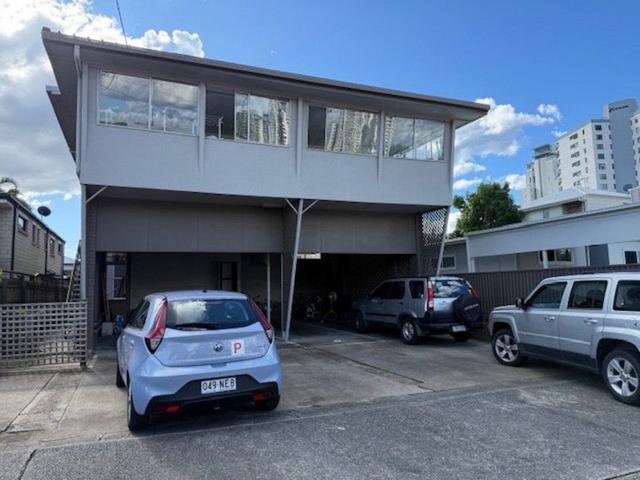 2/5 Elder Entrance, QLD 4220
