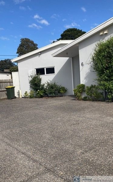 6 Maple Court, VIC 3177