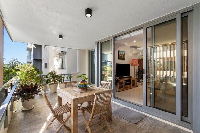 117/59 Marine Parade, QLD 4020