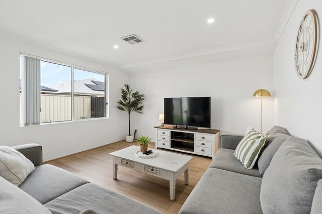 B/169 Crawford Street, WA 6107
