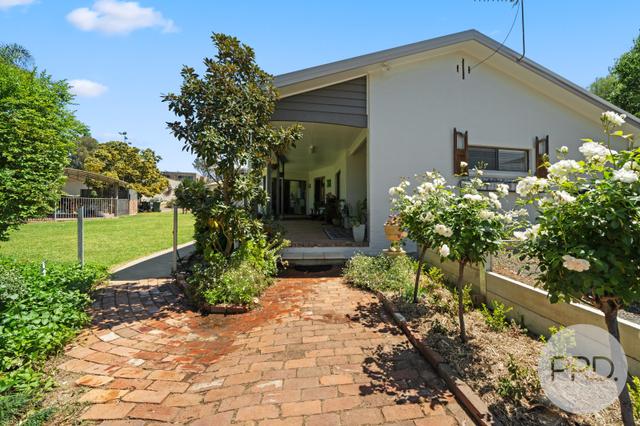 24 Kingsford Smith Road, NSW 2650