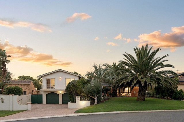10 Whelk Place, WA 6027
