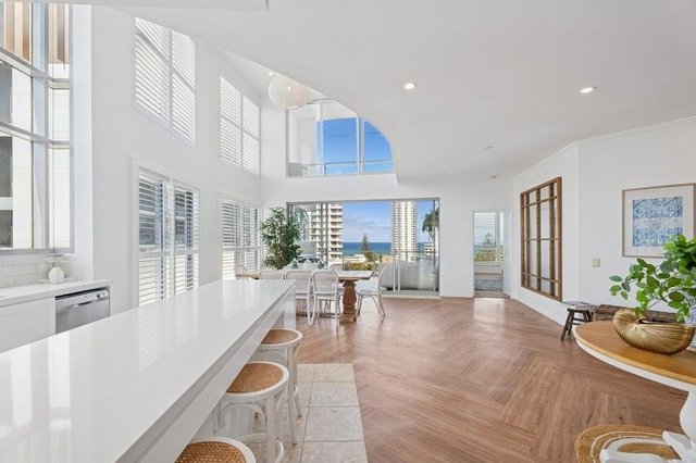 18/120 Surf Parade, QLD 4218