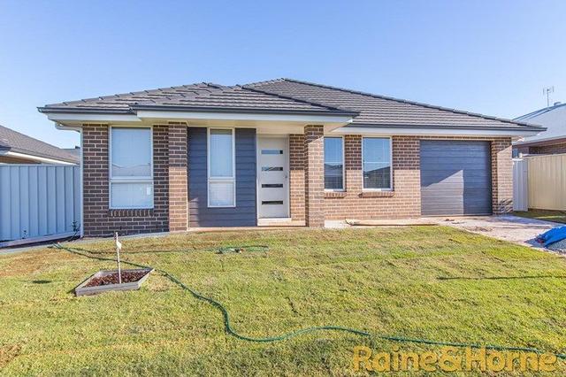 12 Volta Avenue, NSW 2830