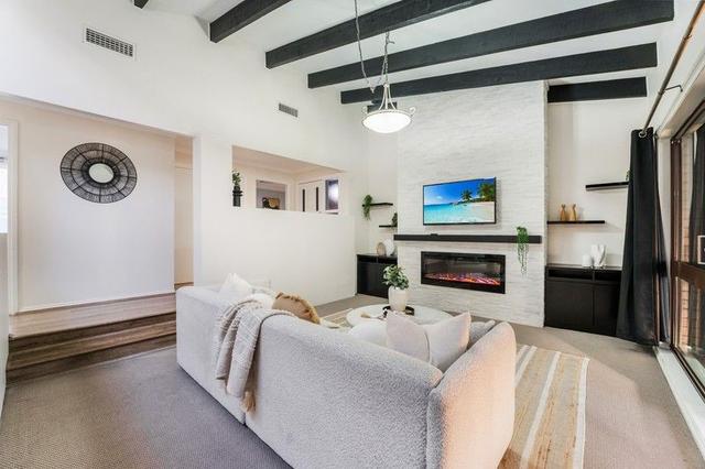 9 McLaren Grove, NSW 2759