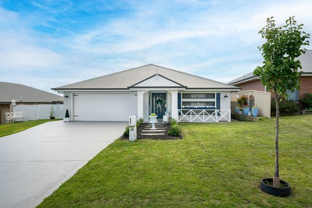 17 Mendel Drive, NSW 2795