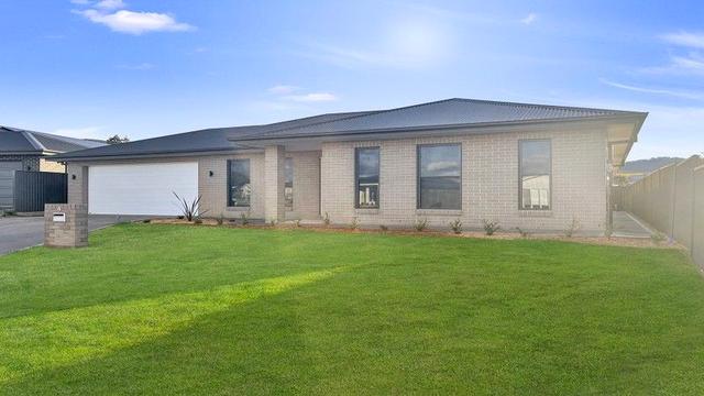 4 Dunnachie Street, NSW 2850