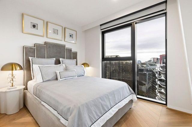 2113/8 Pearl River Road, VIC 3008