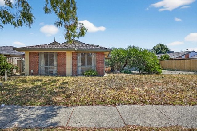 35 McGuigan Drive, VIC 3977